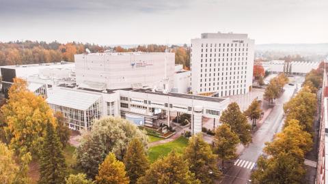 Drone-kuva Tampere-talosta.