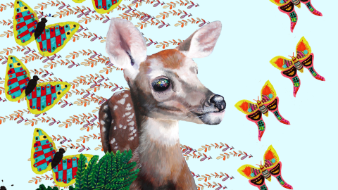 Kuvataidekollaasi, jossa on peura ja perhosia.