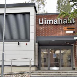 Tampereen uintikeskus, sisäänkäynti
