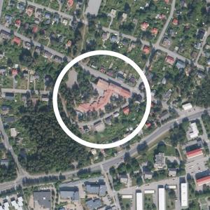 Ilmakuva Raholan koulusta ja lähiseudusta.