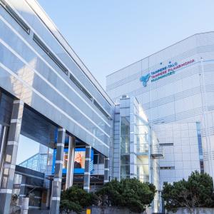 Valkoinen Tampere-talon takennus.