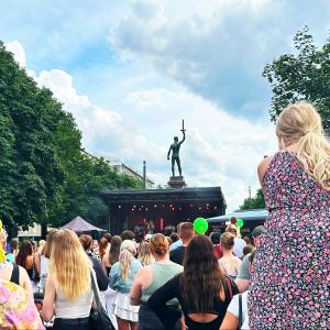 Audience watching performances at the Puistofiesta in the summer of 2025