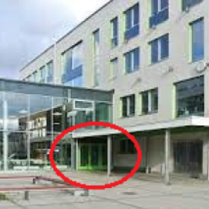Teklun pääovat.