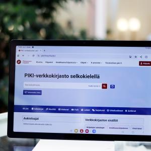 Tabletti, jossa avoinna Selko-PIKI-verkkokirjaston etusivu.