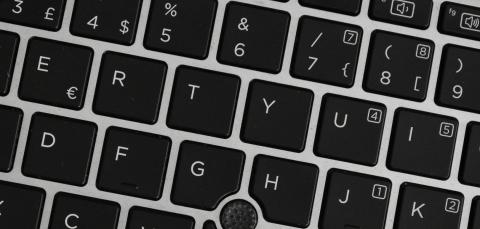 Tietokoneen näppäimistö.