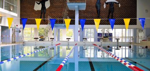 Pyynikin uimahallin 25 metrin allas.