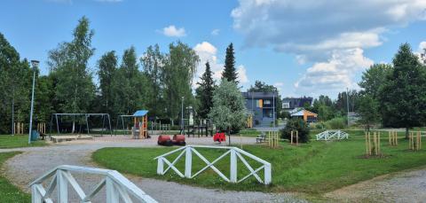 Tanhuanpuiston leikkipaikka.