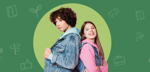 Kaksi nuorta henkilöä seisomassa selät vastakkain. Teksti Puhu hyvää työstä