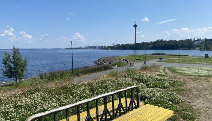 Santalahden rantapuistoa.