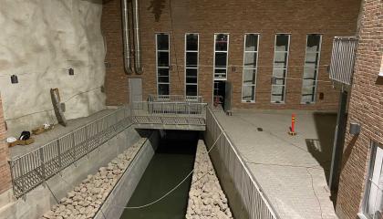 Sulkavuoren jäteveden puhdistamon sisätilaa.