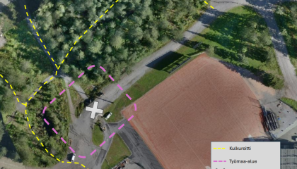 Karttakuva Kaupin pesäpallostadionin vierestä, jossa uusi hiihtosilta rakennetaan nykyisen alikulun tilalle. Kuvassa työnaikaiset kulkureitit ja työmaa-alue kuvattuna.