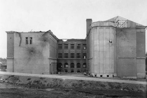 Technical Institute in 1918.