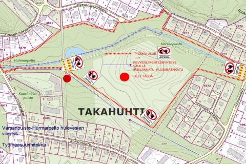 Kiertoreitti työmaan ohi Varsanpuistossa ja Huhmarpellolla.