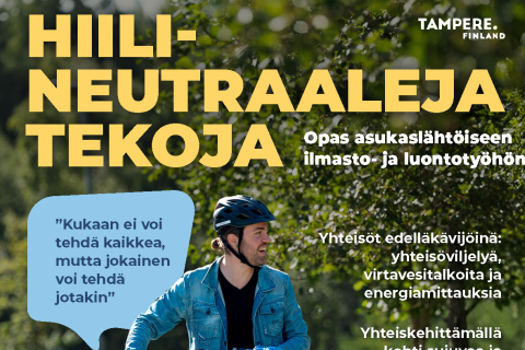 Asukaslähtöisen ilmasto- ja luontotyön oppaan kannessa mies tavarapyörän kanssa.